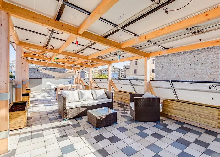 Modern With Huge Private Rooftop Terrace * רומא